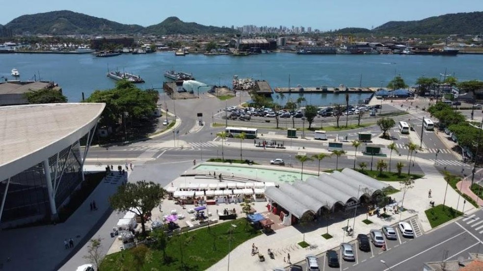Vagas de Zona Azul na Ponta da Praia, em Santos, serão fiscalizadas a partir de quinta-feira (8) — Foto: Prefeitura de Santos/Divulgação