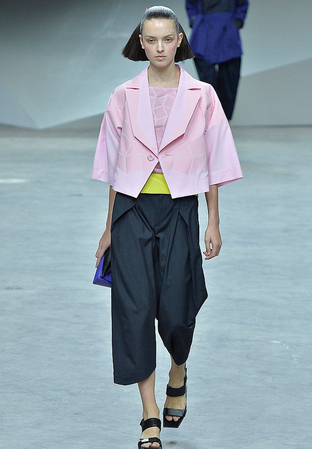 SuzyPFW Artificial Intelligence: Chalayan And Issey Miyake - Vogue | en