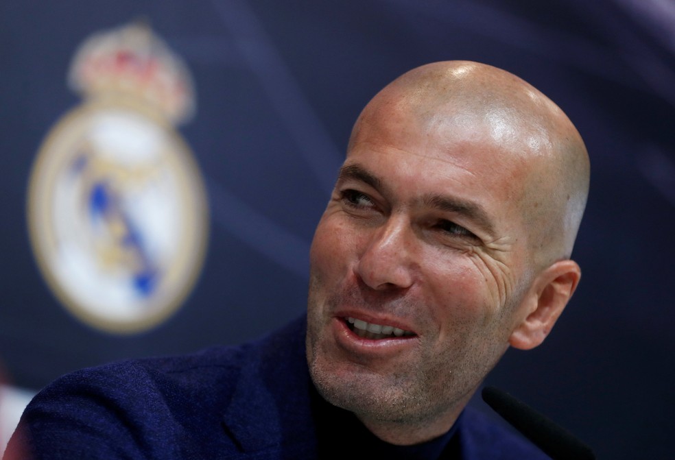Zidane deixou o Real Madrid apÃ³s conquistar a terceira Liga dos campeÃµes seguida (Foto: Reuters)