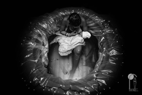 Hayden Trace, dos Estados Unidos, ganhou na categoria melhor foto de pós-parto: Fine Art 