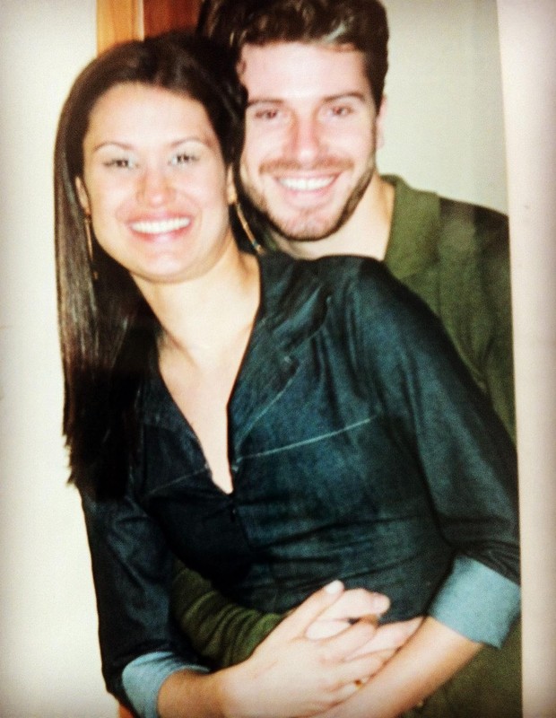 Letícia e Marlon em 2001 quando deram o primeiro beijo (Foto: Reprodução/ Instagram)