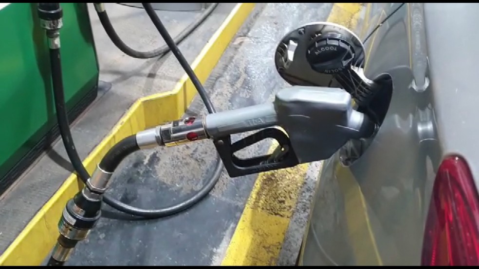 Natal tem gasolina mais cara entre capitais do Nordeste. — Foto: Ronaldo Ragali/RPC