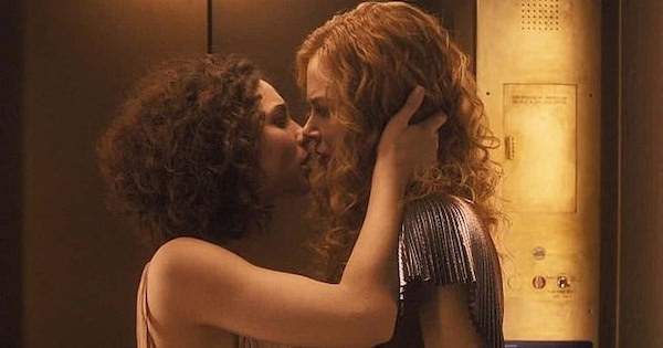 O beijo das personagens de Matilda De Angelis e Nicole Kidman na série The Undoing (Foto: Reprodução)