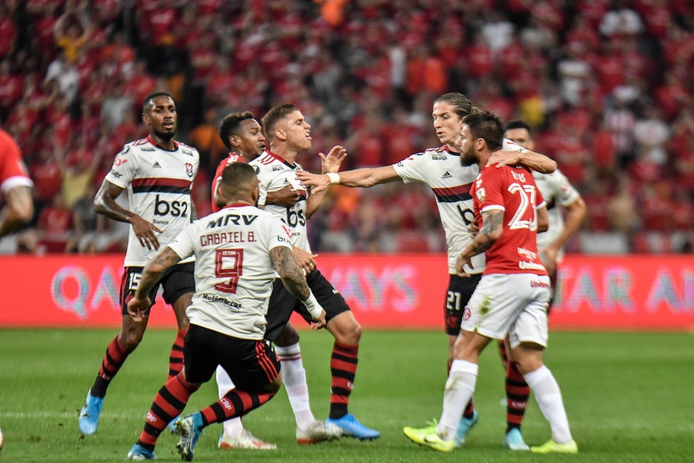 Clima quente de Libertadores — Foto: NAYRA HALM/AGÊNCIA O DIA/ESTADÃO CONTEÚDO