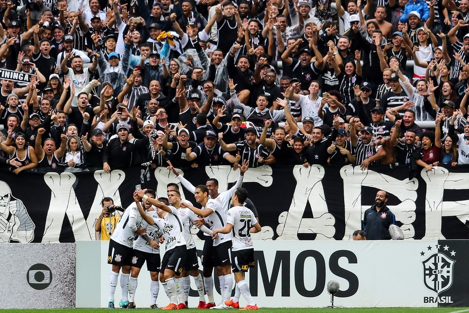 Corinthians tem torcida concentrada na faixa de idade entre 25 e 44 anos