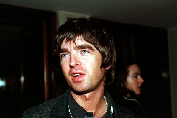 O músico Noel Gallagher em 1998 (Foto: Getty Images)