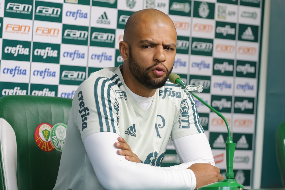  Maioria da torcida do Palmeiras acha que Felipe Melo deve voltar a ser titular do time