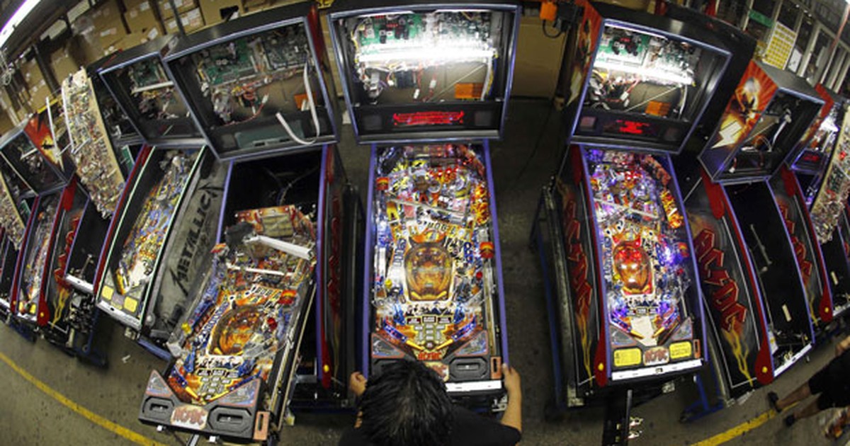 G1 - Empresa dos EUA produz 10 mil máquinas de pinball por ano