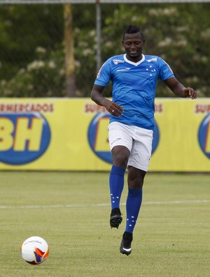 Motivado para retornar contra o River, Riascos comemora nova oportunidade
