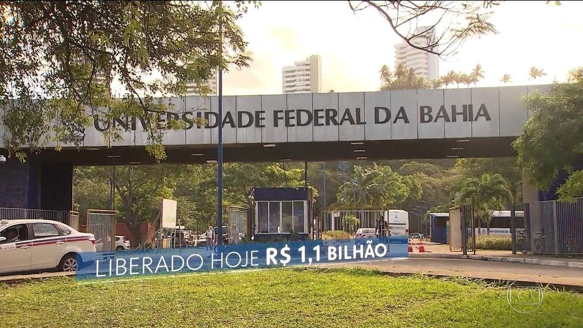 Governo libera toda a verba que ainda estava bloqueada no orçamento de universidades federais