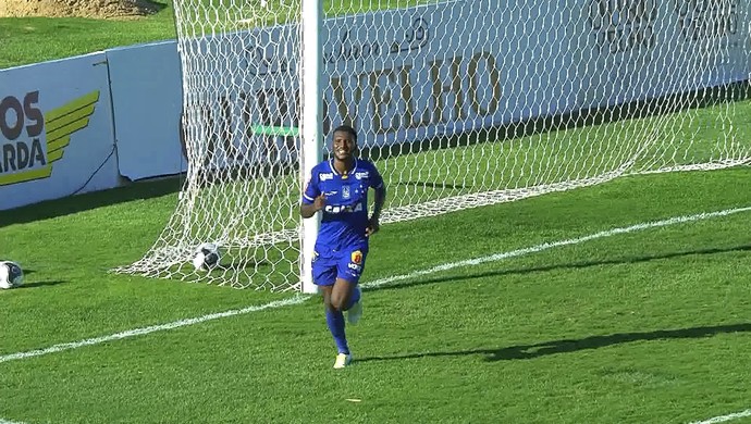 Autor de dois gols, Coutinho ressalta: O objetivo é ser campeão invicto