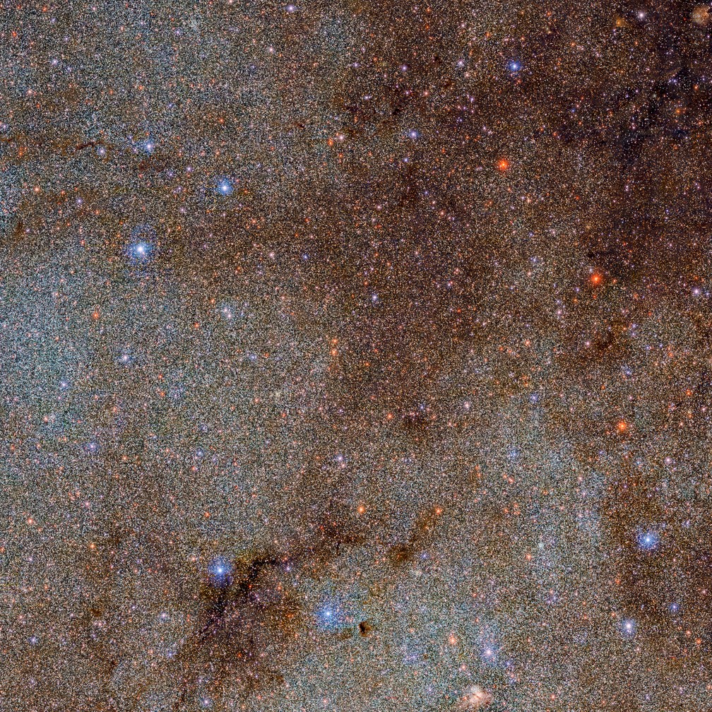 Detalhe do novo mapa da Via Láctea que revelou mais de 3,3 bilhões de objetos celestes. — Foto: DECaPS2/DOE/FNAL/DECam/CTIO/NOIRLab/NSF/AURA