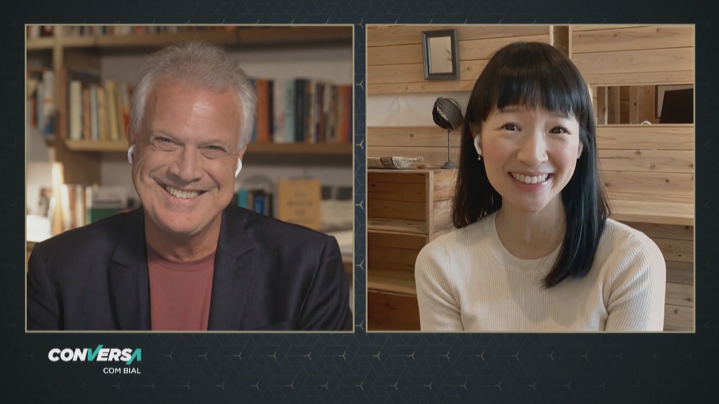 Pedro Bial e Marie Kondo — Foto: Globo