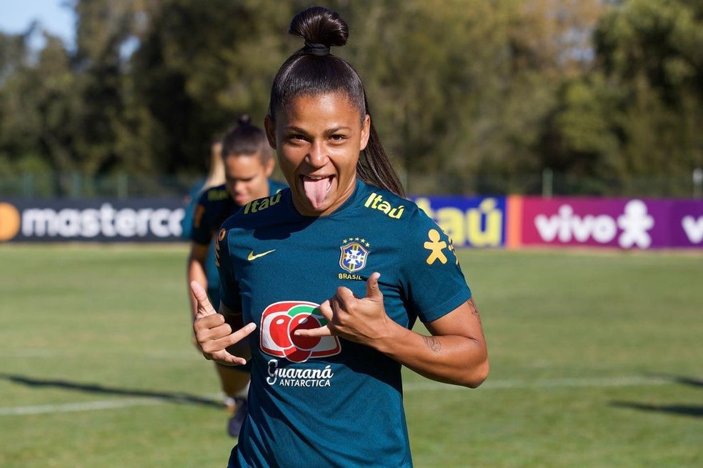 Maria Alves foi convocada pela primeira vez para a seleção brasileira principal em 2011 — Foto: Reprodução/Instagram