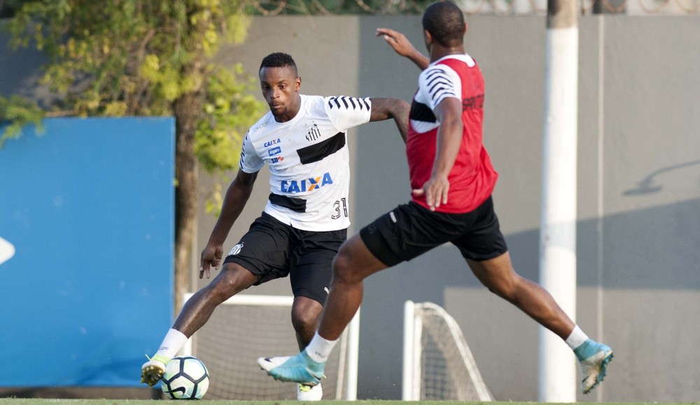 São Paulo segue no mercado; veja status das negociações