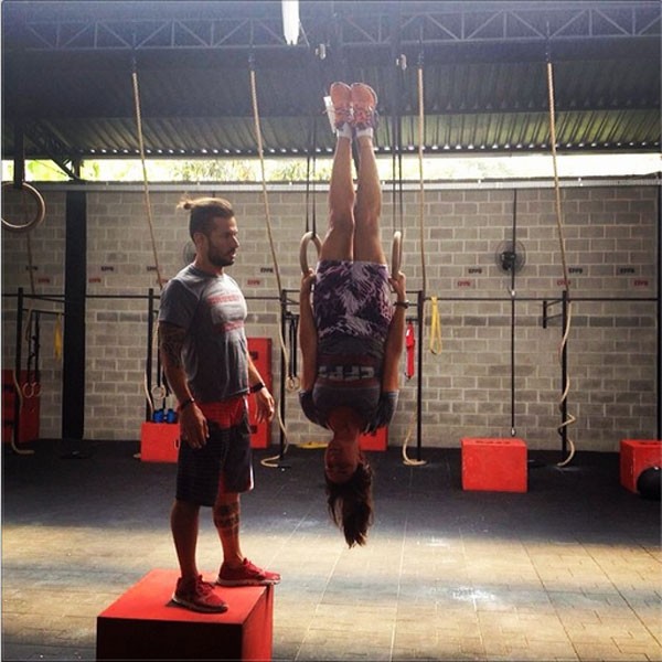 Giovanna Antonelli mostra flexibilidade (Foto: Reprodução Instagram)