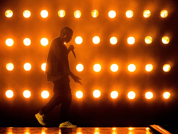 Kanye West durante show em setembro de 2015 (Foto: Getty Images)