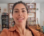 A apresentadora Bela Gil mostrou detalhes da casa onde está morando com a família em São Paulo num vídeo nas redes sociais do GNT. É uma casa temporária, eu não sei até quando vamos ficar aqui', disse | Reprodução/ YouTube