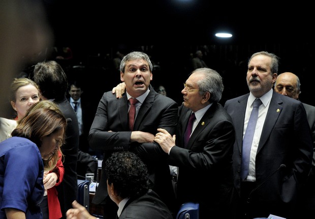 Bate-boca na sessão do julgamento final do impeachment (Foto: Edilson Rodrigues/Agência Senado)