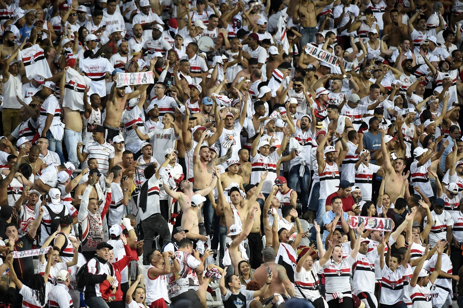 Torcida do São Paulo está perto de novo recorde de público