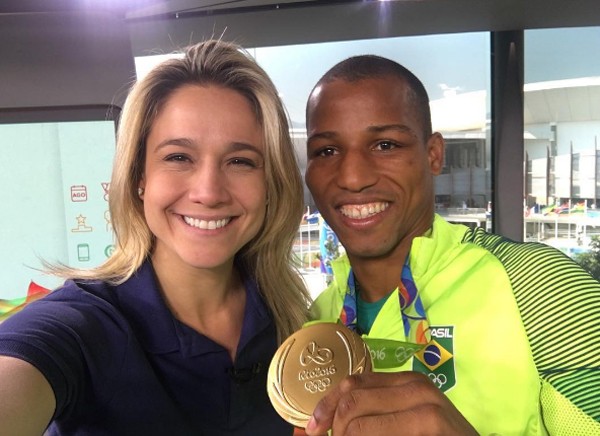 Fernanda Gentil e o campeão olímpico Robson Conceição (Foto: Reprodução / Instagram)