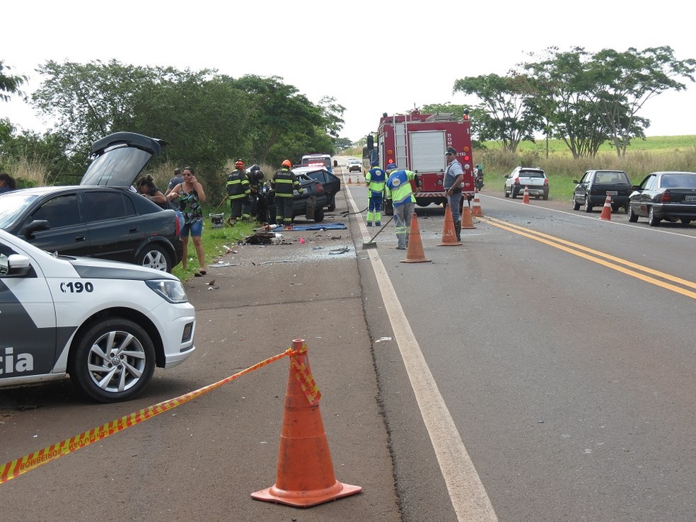 Condutor do carro com placas de Paulicéia morreu no local do acidente — Foto: Jorge Zanoni/Cedida