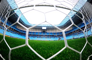 Ofensivo, Grêmio recebe Vitória, que abusará de volantes à moda Felipão