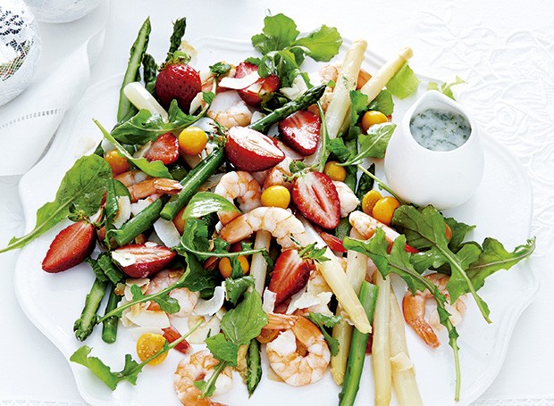Shrimp Salad with Coconut Dressing (Photo: StockFood / Gallo Images Pty Ltd.)