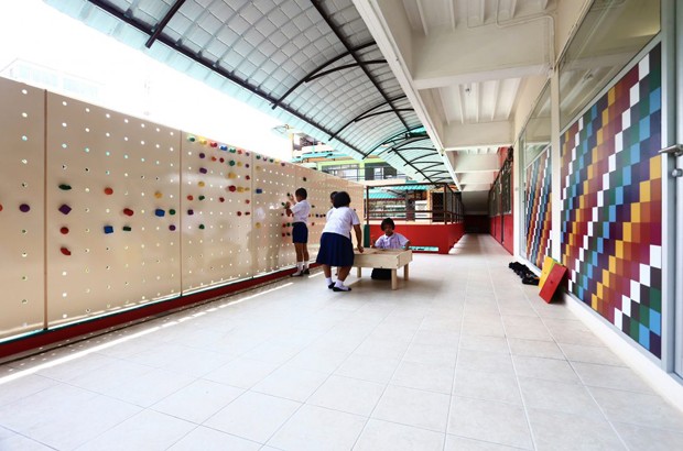 Escola para cegos na Tailândia ganha parede interativa (Foto: Divulgação)