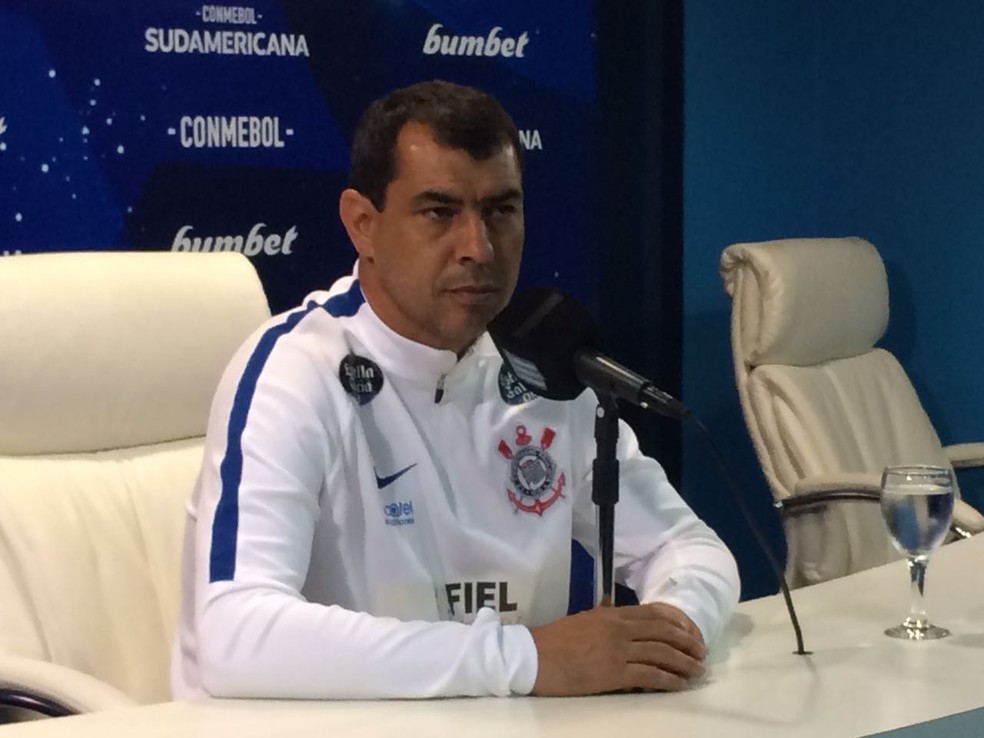 Fábio Carille, técnico do Corinthians, em entrevista coletiva na Argentina (Foto: Diego Ribeiro)