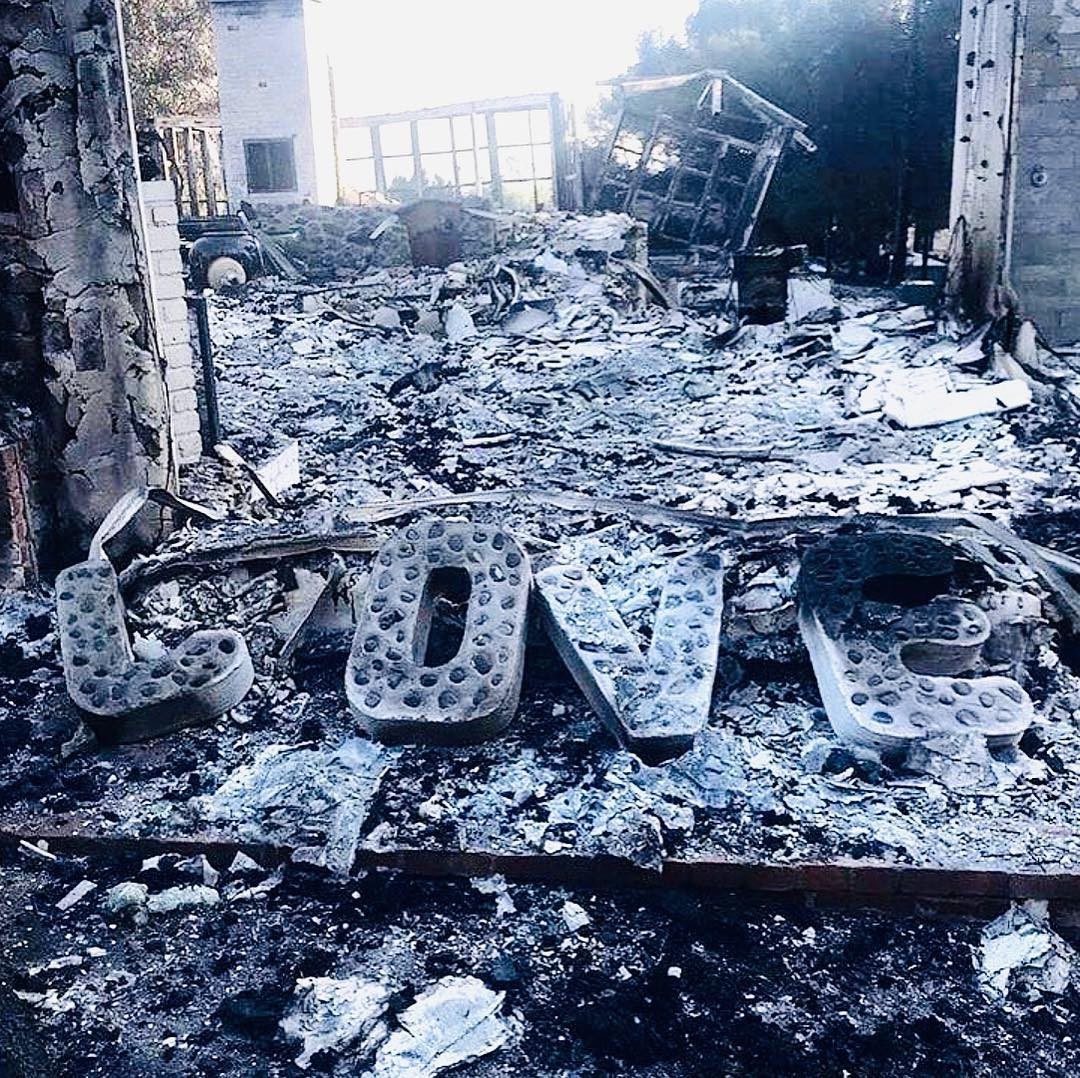 Liam Hemsworth mostra foto da casa destruída (Foto: Instagram/Reprodução)