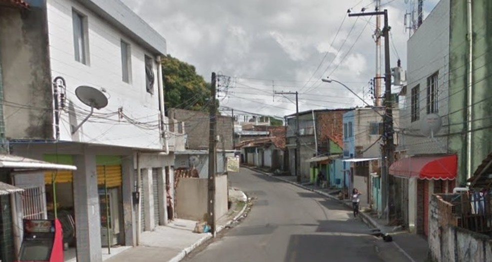 Rua onde ocorreu o femincÃ­dio fica em Ãgua Fria, na Zona Norte do Recife  â Foto: ReproduÃ§Ã£o/Google Street View