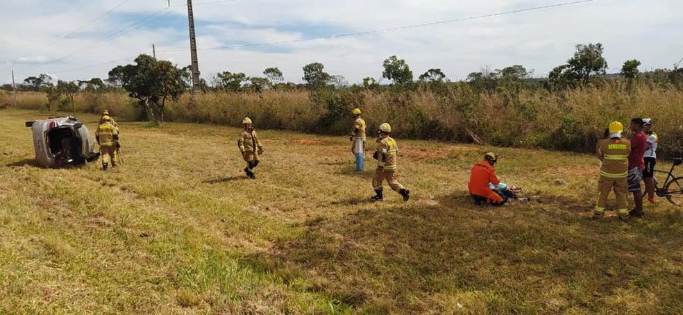 Homem de 32 anos morre em acidente na BR-020, no DF — Foto: CBMDF/Divulgação
