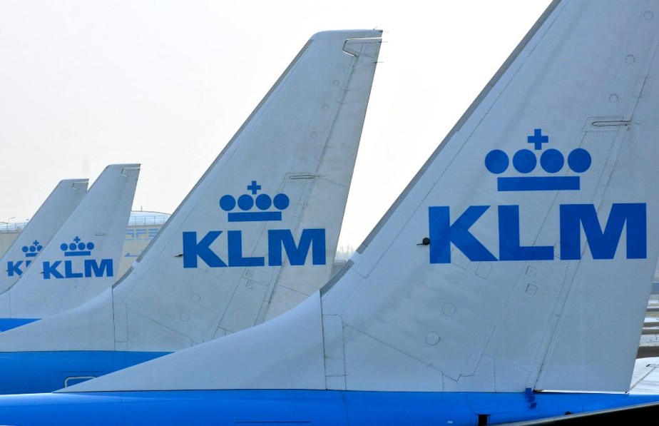 UE Europa Zona do Euro União Europeia Alemanha Companhia Aérea Aeronaves Avião Aviões Empresas Economia Transportes - A row of KLM aircraft, operated by the Air France-KLM Group, Europe's biggest airline are seen on the tarmac at Schiphol airport in Amste