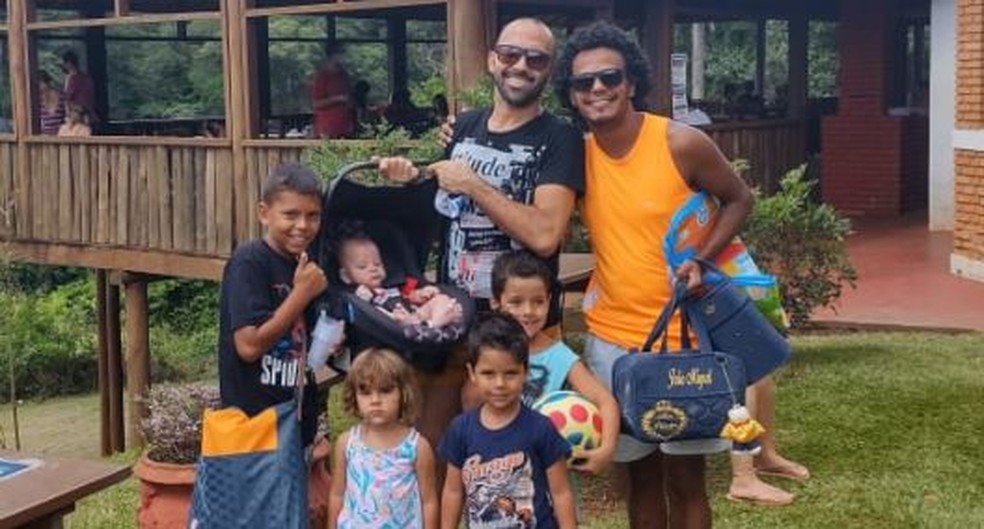 Casal gay de Rio Claro adota cinco irmãos em Rio Claro — Foto: Arquivo Pessoal