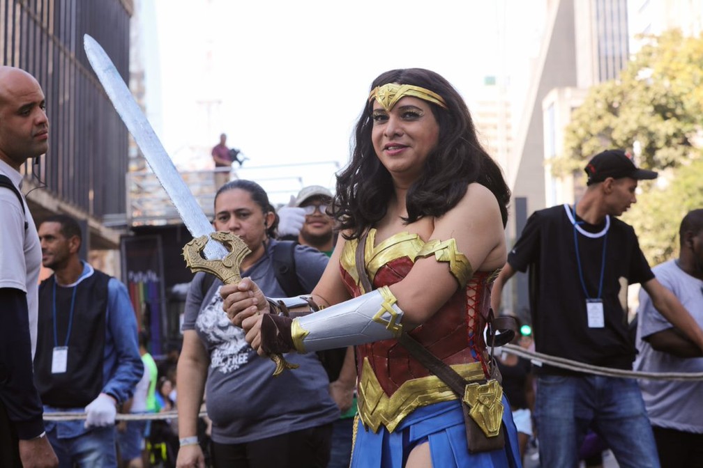 Fantasias tomaram conta da Avenida Paulista durante a Parada LGBT.  — Foto: Celso Tavares/G1