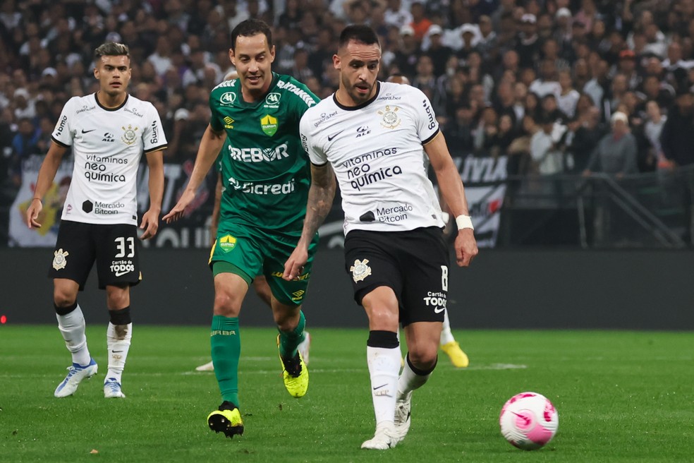 Fausto Vera leva terceiro amarelo e desfalca o Corinthians contra o Juventude