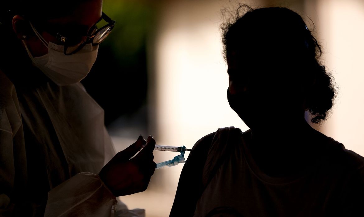 Brasil tem mais de 200 milhões de doses de vacina contra covid-19 aplicadas (Foto: Myke Sena/MS)