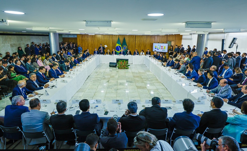 Governo cria 'Conselho da Federação' com estados e municípios para elaboração de políticas públicas