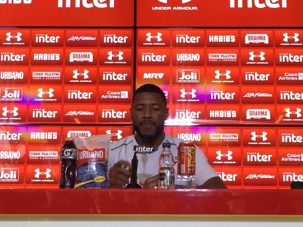 Jucilei prevê Coritiba fechado no Morumbi (Foto: Marcelo Prado)