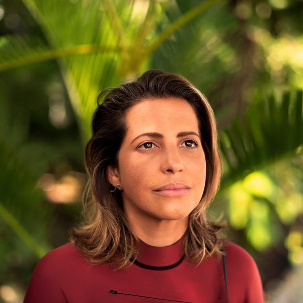 Primeira mulher a gerenciar o Parque das Conchas, na Bacia de Campos (RJ), engenheira Bárbara Souza é uma das protagonistas da nova campanha da Shell Brasil (Foto: Divulgação)
