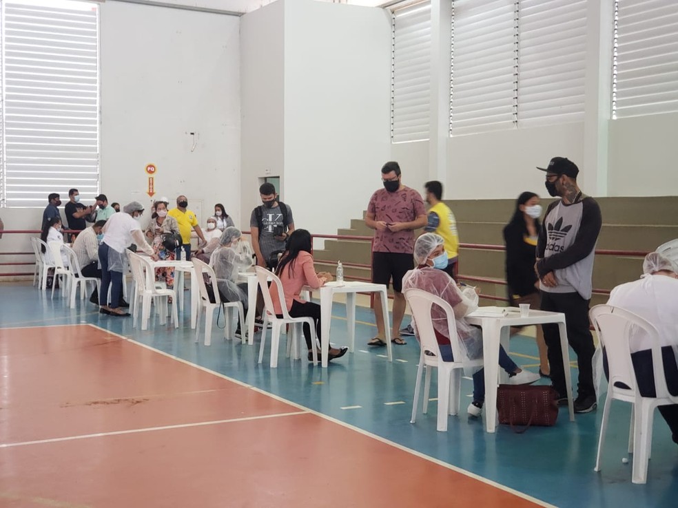 Vacinação em Rio Branco - mutirão no ginásio do Sesi — Foto: Samara Rodrigues/Arquivo pessoal