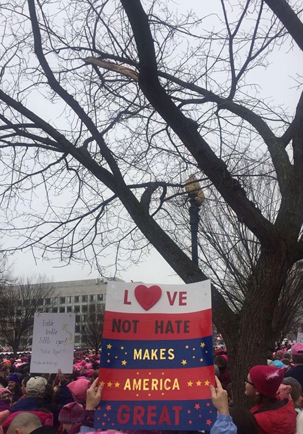 Mensagem de manifestante na marcha (Foto: Marie Claire)