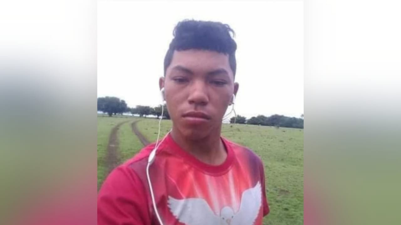Naufrágio de rabeta deixa um desaparecido em Boa Vista do Cuçari, em Prainha