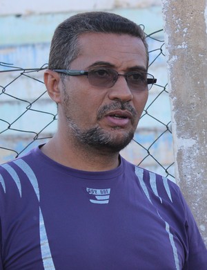 Antônio Nilson, técnico de atletismo (Foto: Emanuele Madeira/GLOBOESPORTE.COM)