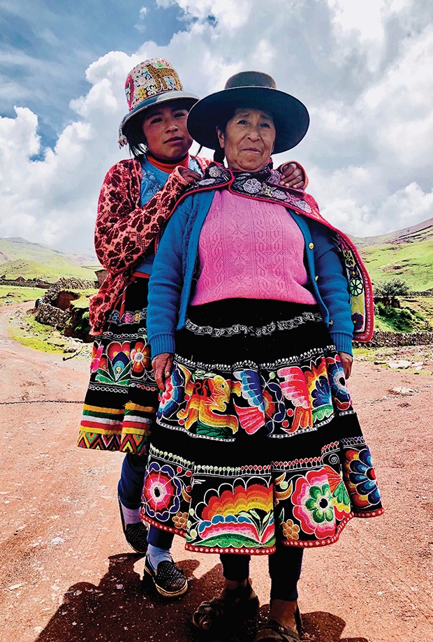 Depoimento: O estilo inconfundível das cholas peruanas. (Foto: Bertil Espegren)