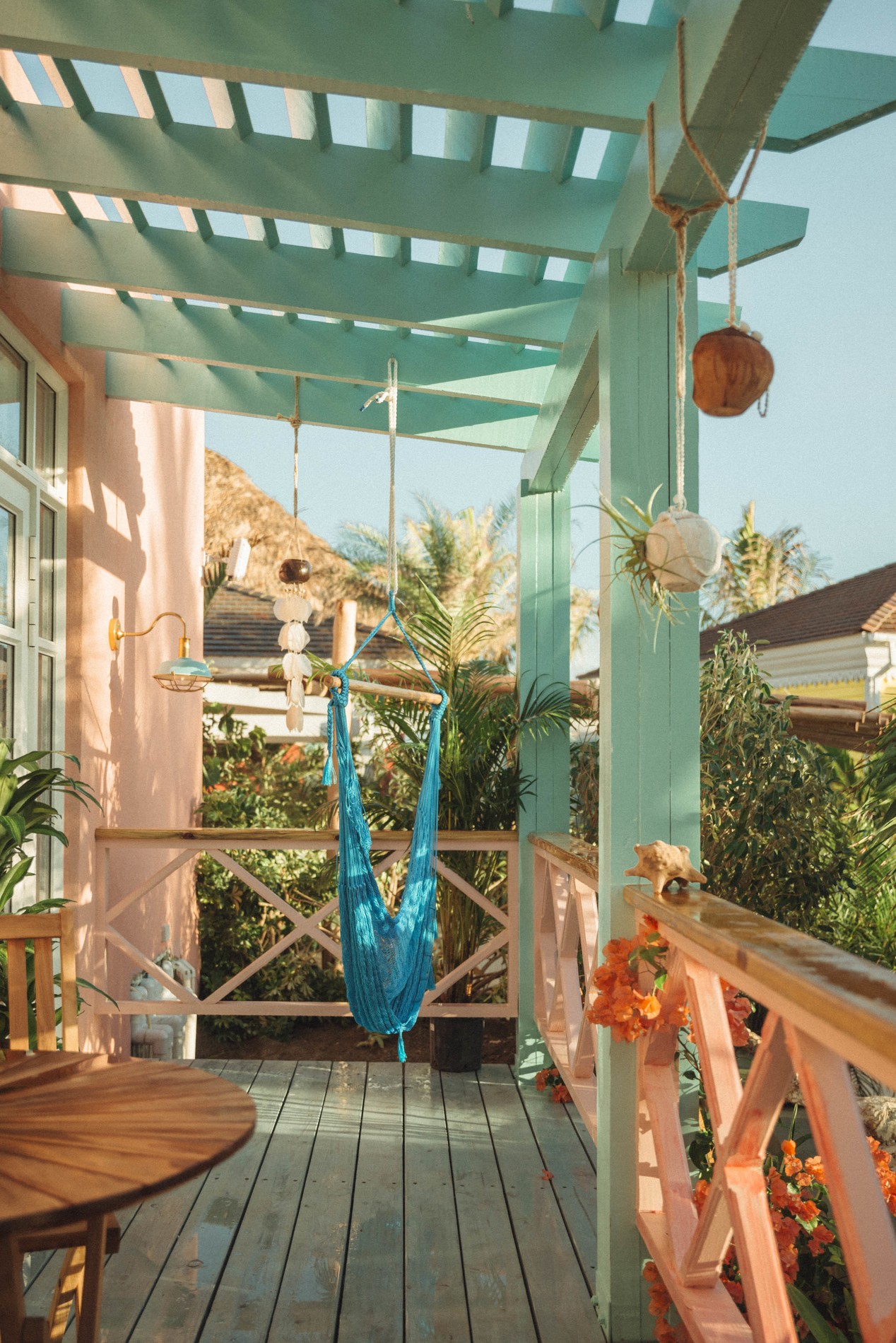 Você pode ser pago para viver neste hotel com vistas deslumbrantes, em Aruba (Foto: Boardwalk Boutique Hotel/ Divulgação)
