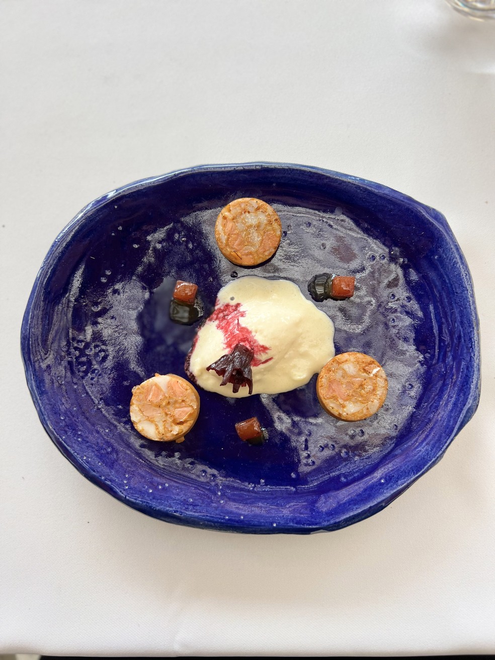 Sabor peruano: no restaurante Salamanto, em Arequipa, o menu é inspirado nos 4 elementos e a vista é para os Andes — Foto: Divulgação