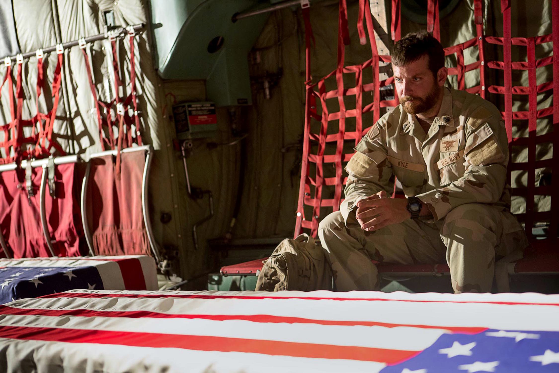 Bradley Cooper em cena de 'American Sniper'. (Foto: Divulgação)