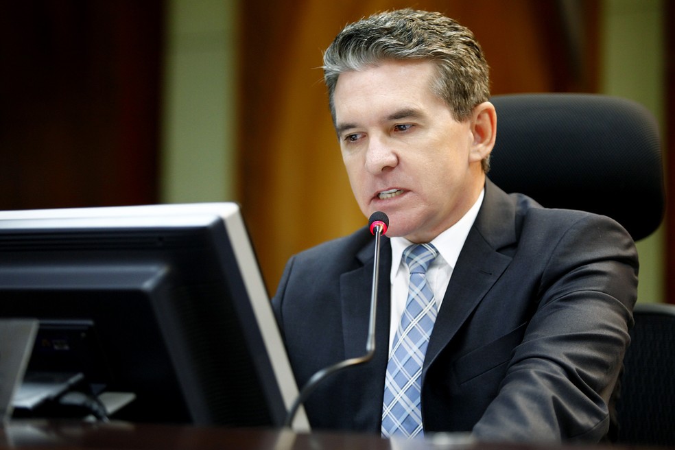 Conselheiro Sérgio Ricardo foi afastado em janeiro deste ano do cargo, por decisão da JUstiça estadual (Foto: TCE-MT)